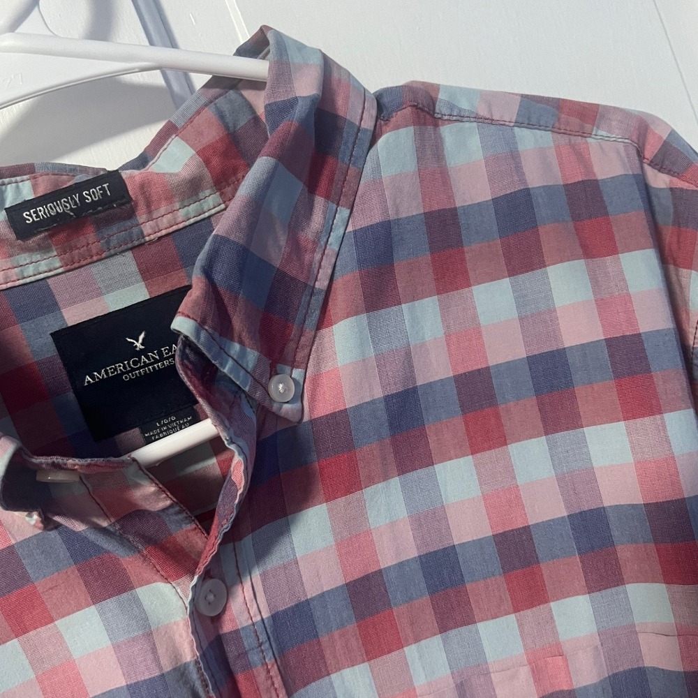 American Eagle‎ Button Down Mens L Red Blue Plaid Soft Shirt